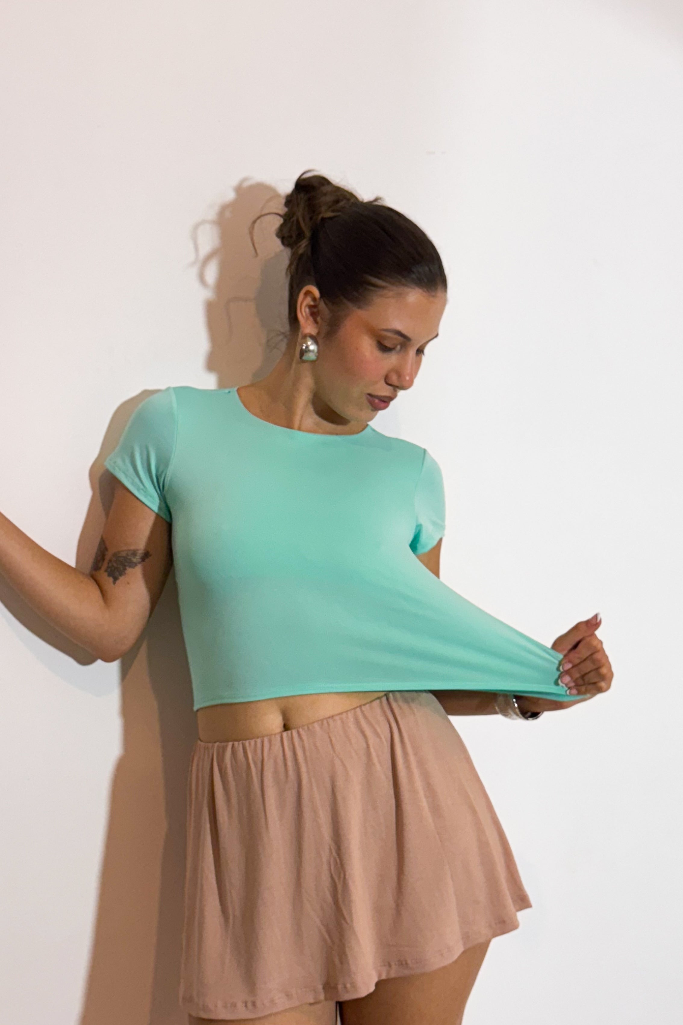 Baby Tee Suplex com Toque de Poliamida